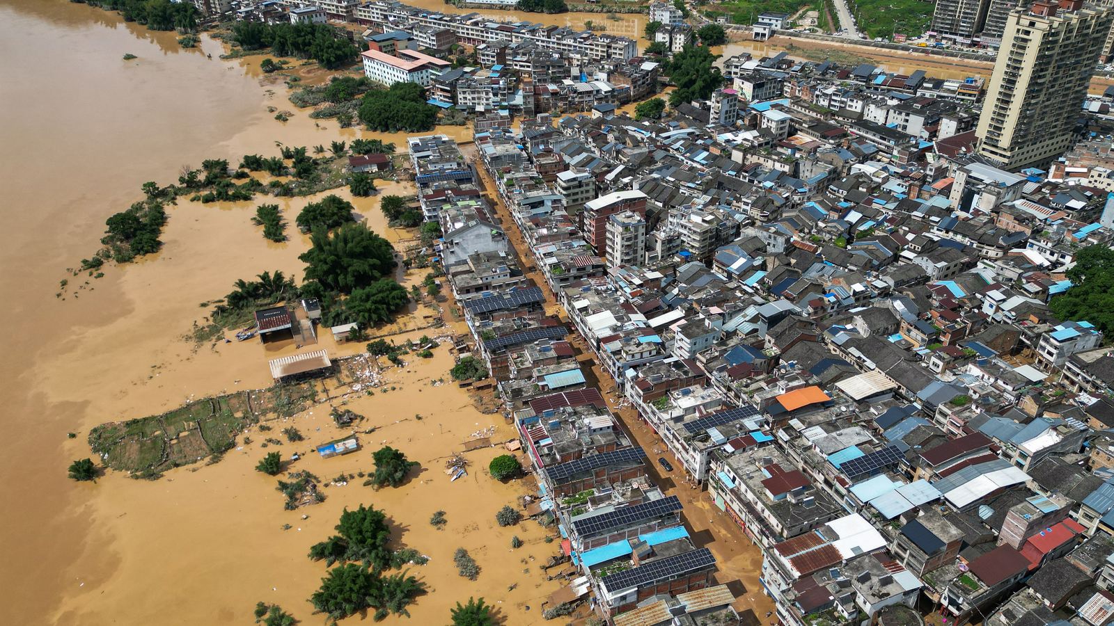 9 personnes sont mortes dans des glissements de terrain provoqués par de fortes pluies dans le sud de la Chine