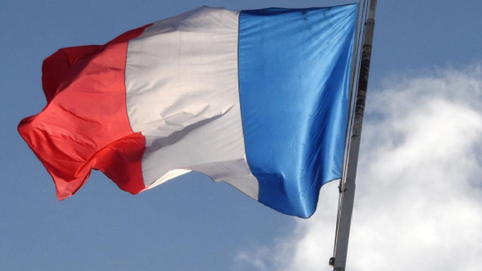 En France, le leader de centre droit qui souhaitait une alliance avec l'extrême droite a été expulsé de son parti pour la deuxième fois.