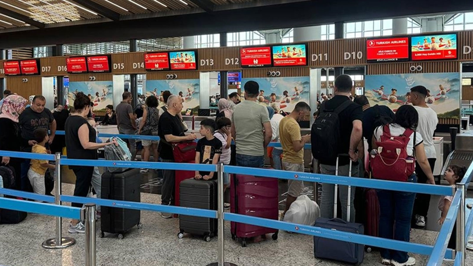 Environ 8 millions de passagers ont été accueillis dans les aéroports pendant les vacances.