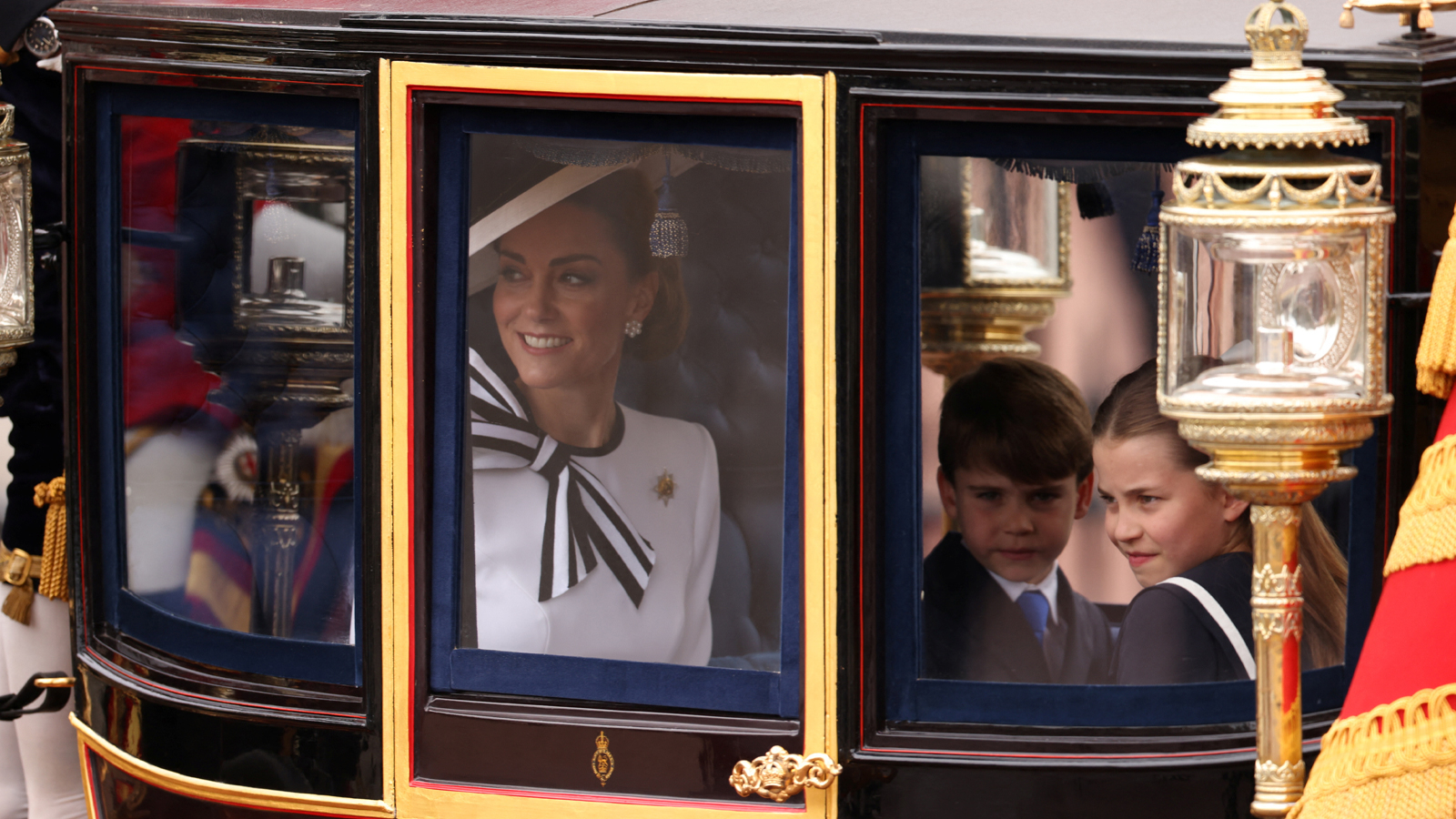 Kate Middleton est apparue en public : premier sourire en six mois !