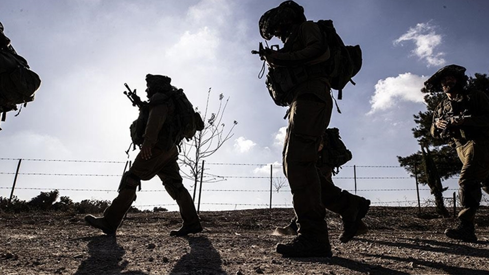 L'armée israélienne confirme que 8 soldats ont été tués dans le sud de Gaza