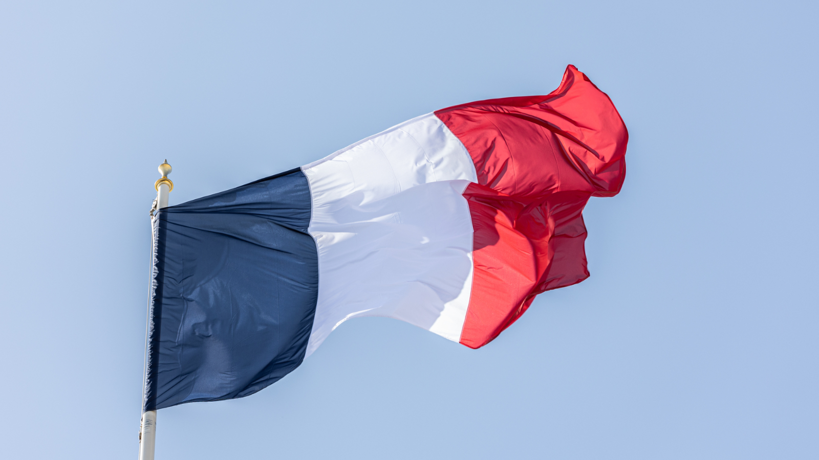 Les élections françaises aiguisent l'appétit de la Russie, l'inquiétude règne en Allemagne