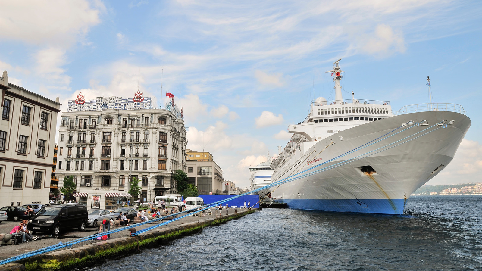 Témoins de la souveraineté, les quais d'Istanbul