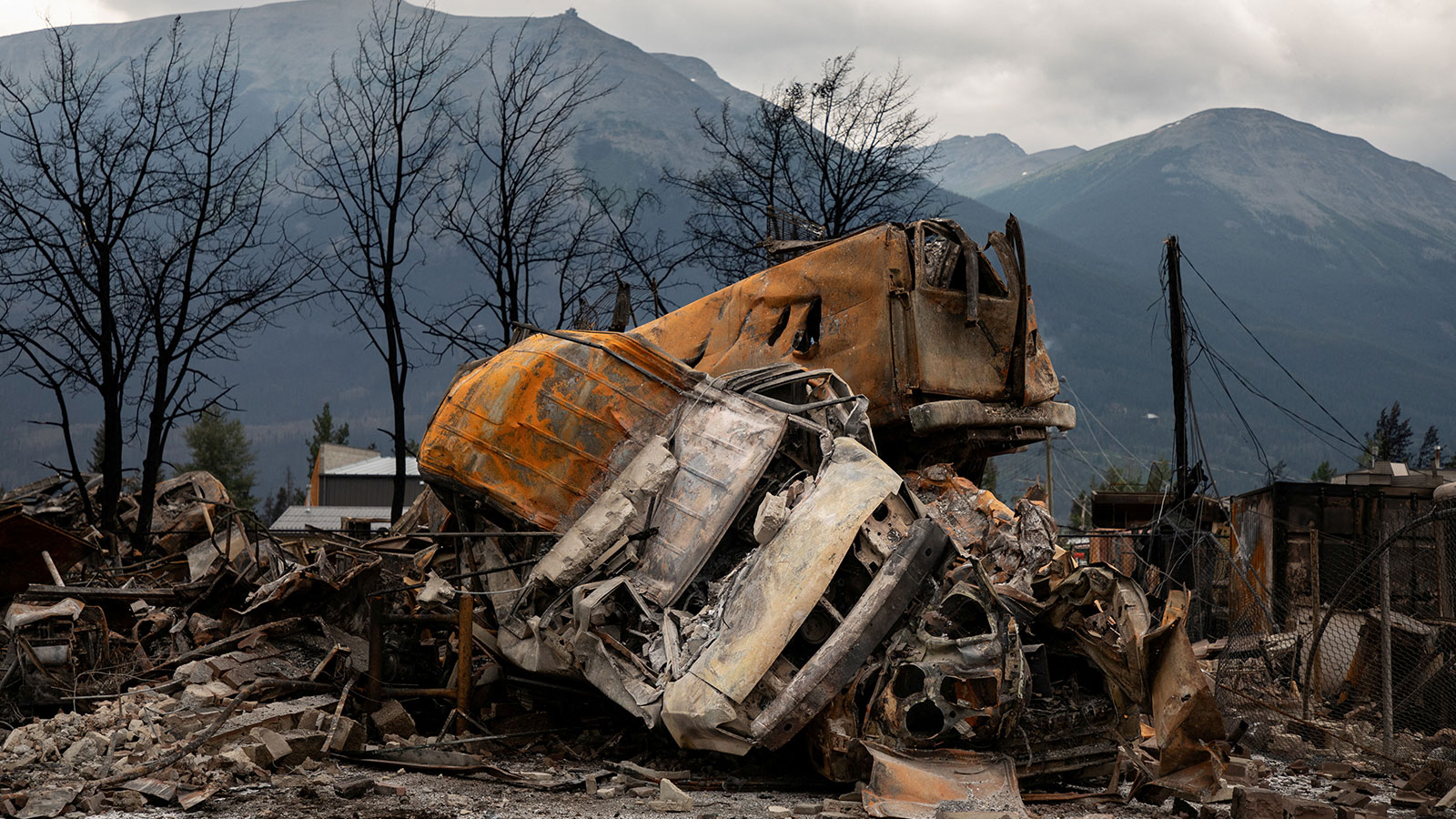 Plus de 350 000 acres ont brûlé dans des incendies en Californie