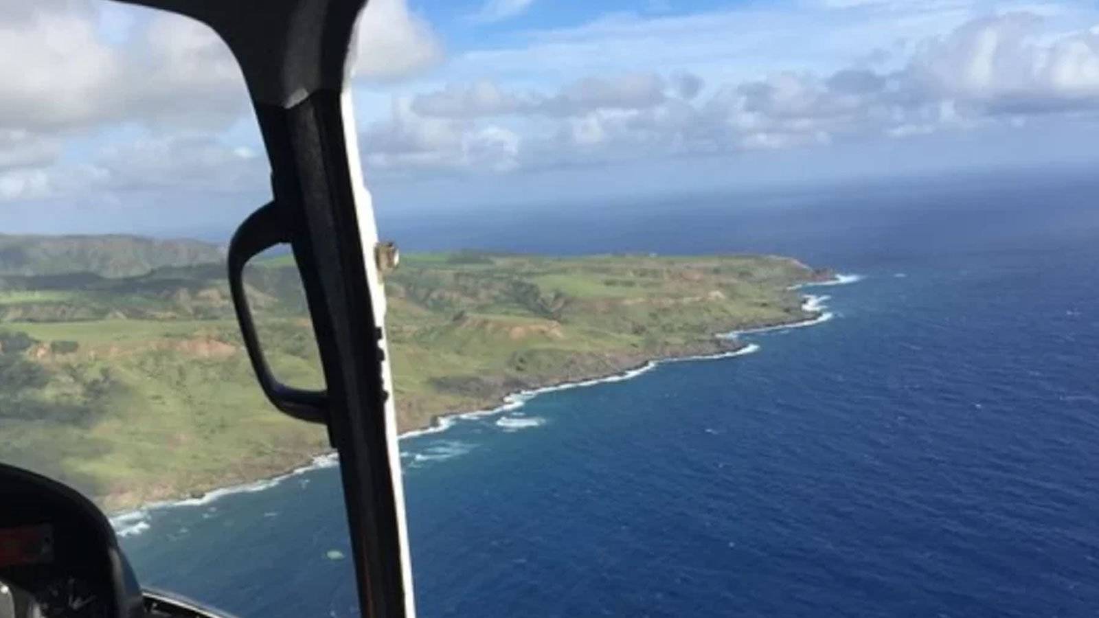 Un hélicoptère s'est écrasé dans l'océan au large d'Hawaï !