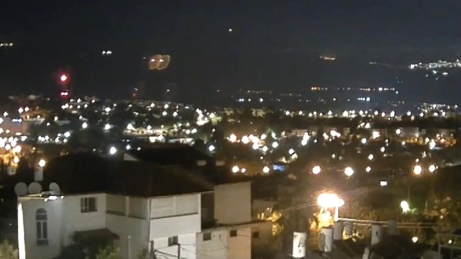 100 roquettes ont été lancées du Liban vers le nord d'Israël