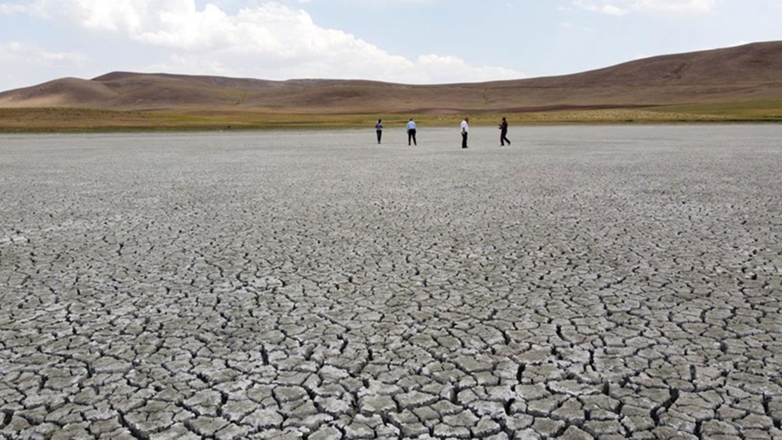 Ils se sont transformés en désert, le début de la fin pour les lacs !