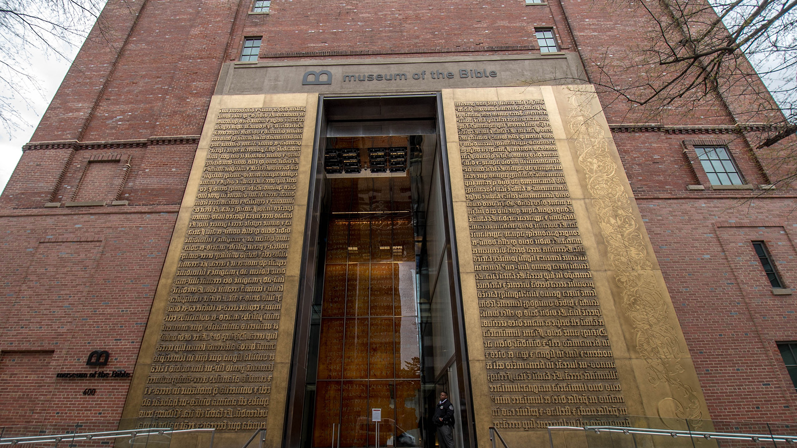 Cela a apporté de l’espoir à deux pays ! Des tablettes bibliques restituées en Irak