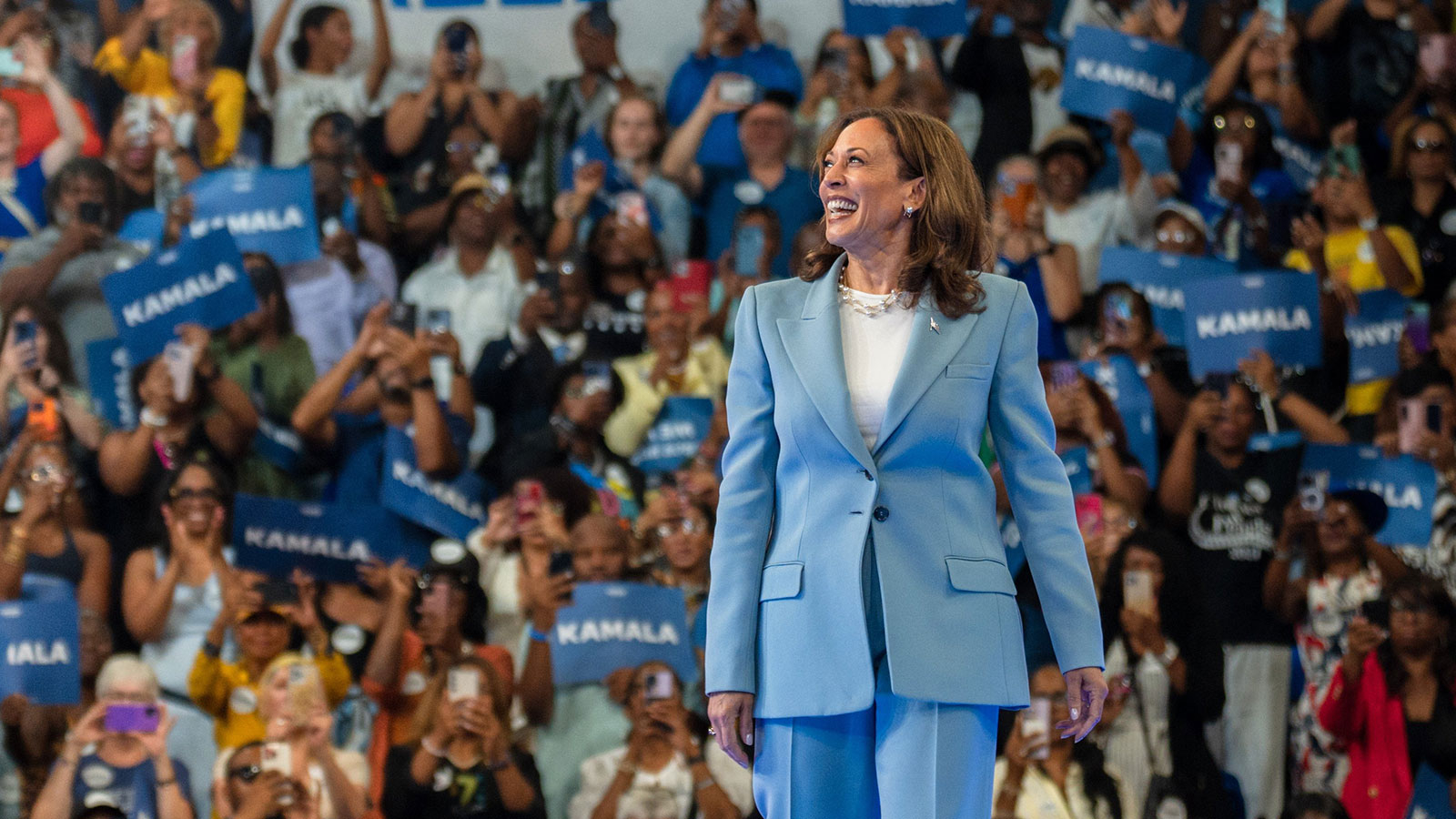 Déclaration de Harris « diffusée en direct avec Trump »