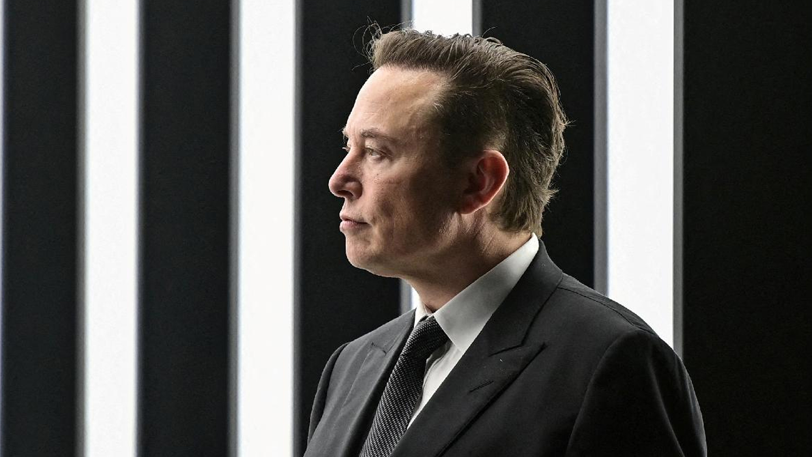 Elon Musk veut implanter des puces cérébrales à des millions de personnes