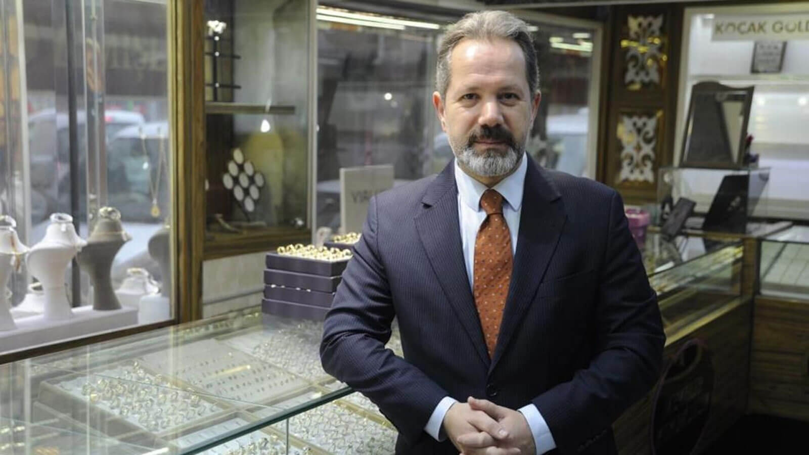 Islam Memiş a annoncé : "Tentative de record d'aujourd'hui", des onces d'or étaient détenues, des grammes d'or...