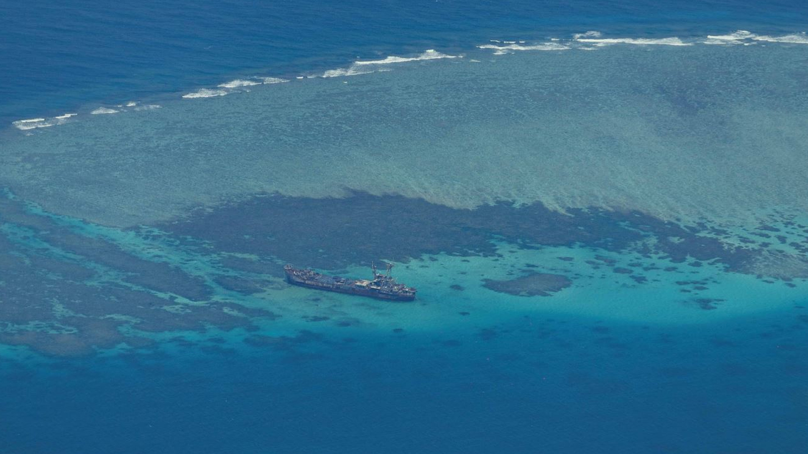 La Chine avertit les Philippines de retirer leur navire de Sabina Shoal