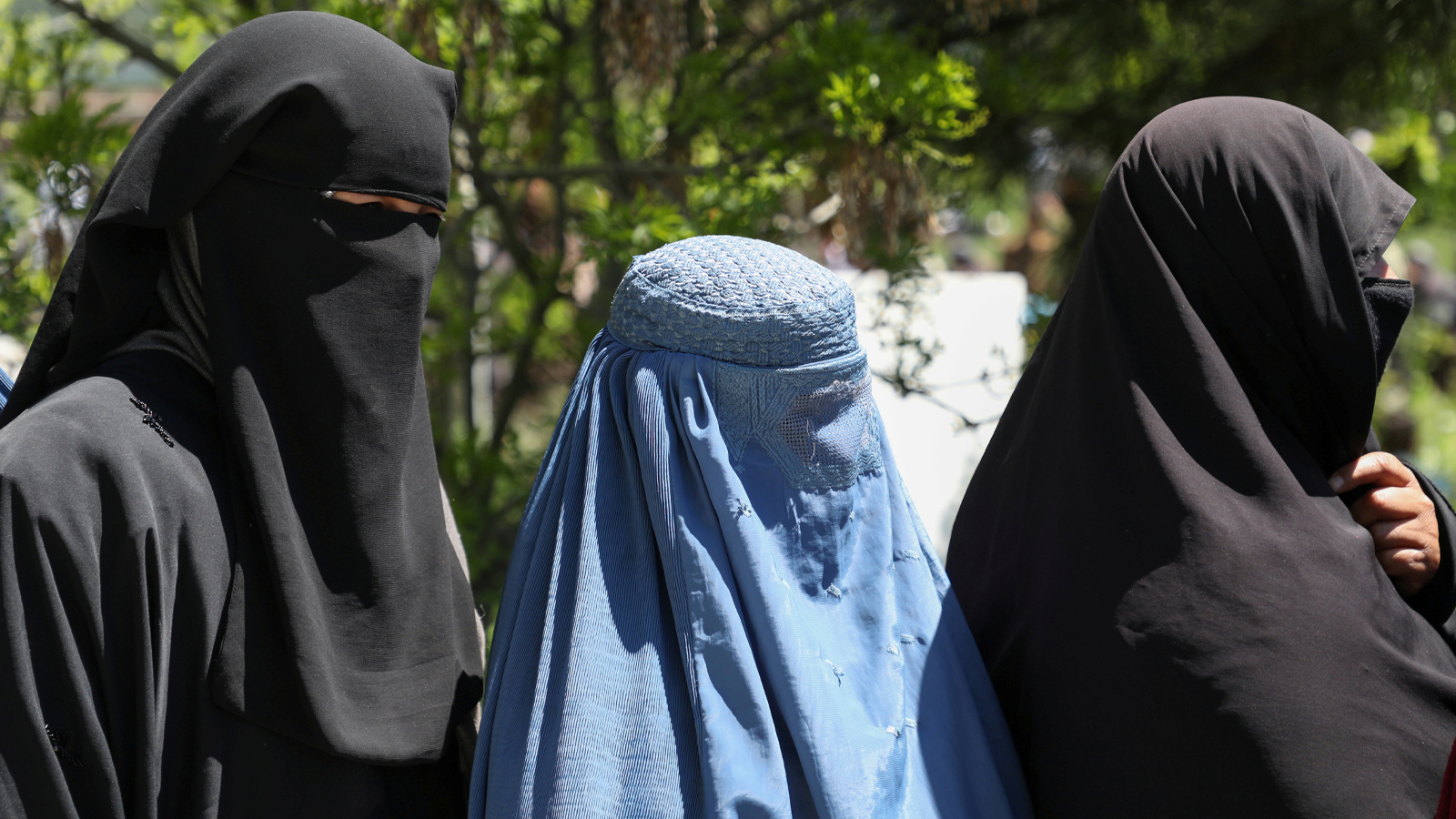 Nouvelles interdictions des talibans : les voix des femmes ne seront pas entendues dans les rues