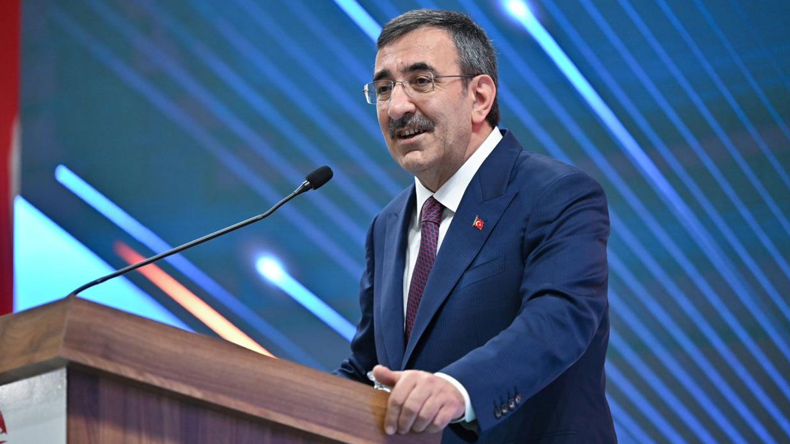 Cevdet Yılmaz: La taxe boursière n'est pas à l'ordre du jour