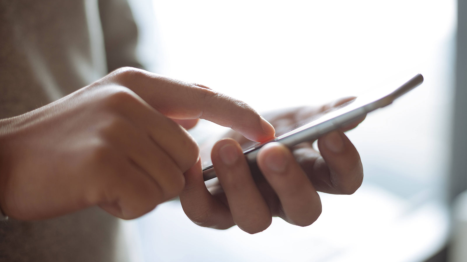 Le même message est arrivé sur les téléphones de milliers d’Israéliens en même temps, tout le monde a paniqué.