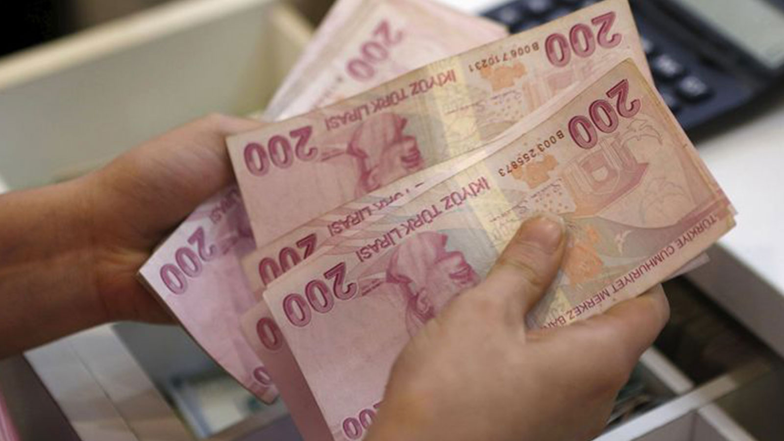 Les revenus d'intérêts mensuels de 100, 500 mille et 1 millions de TL ont grimpé en flèche !