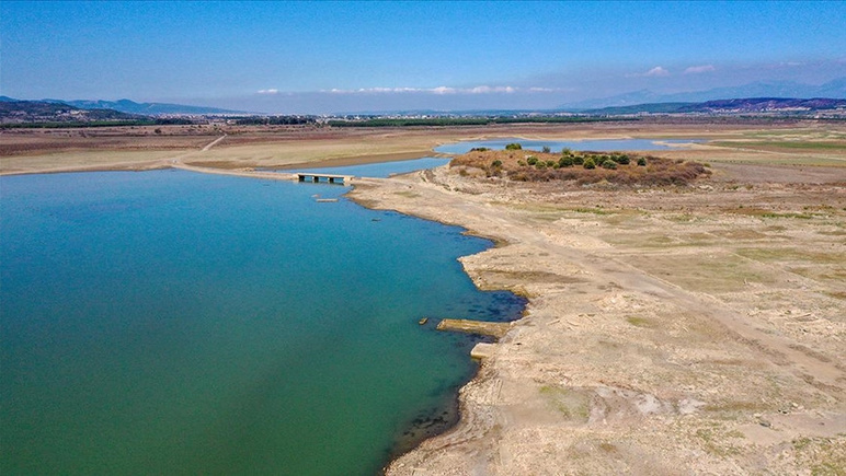 Les barrages sont sur le point de toucher le fond ! Le pays à la recherche d'eau - Photo: 2