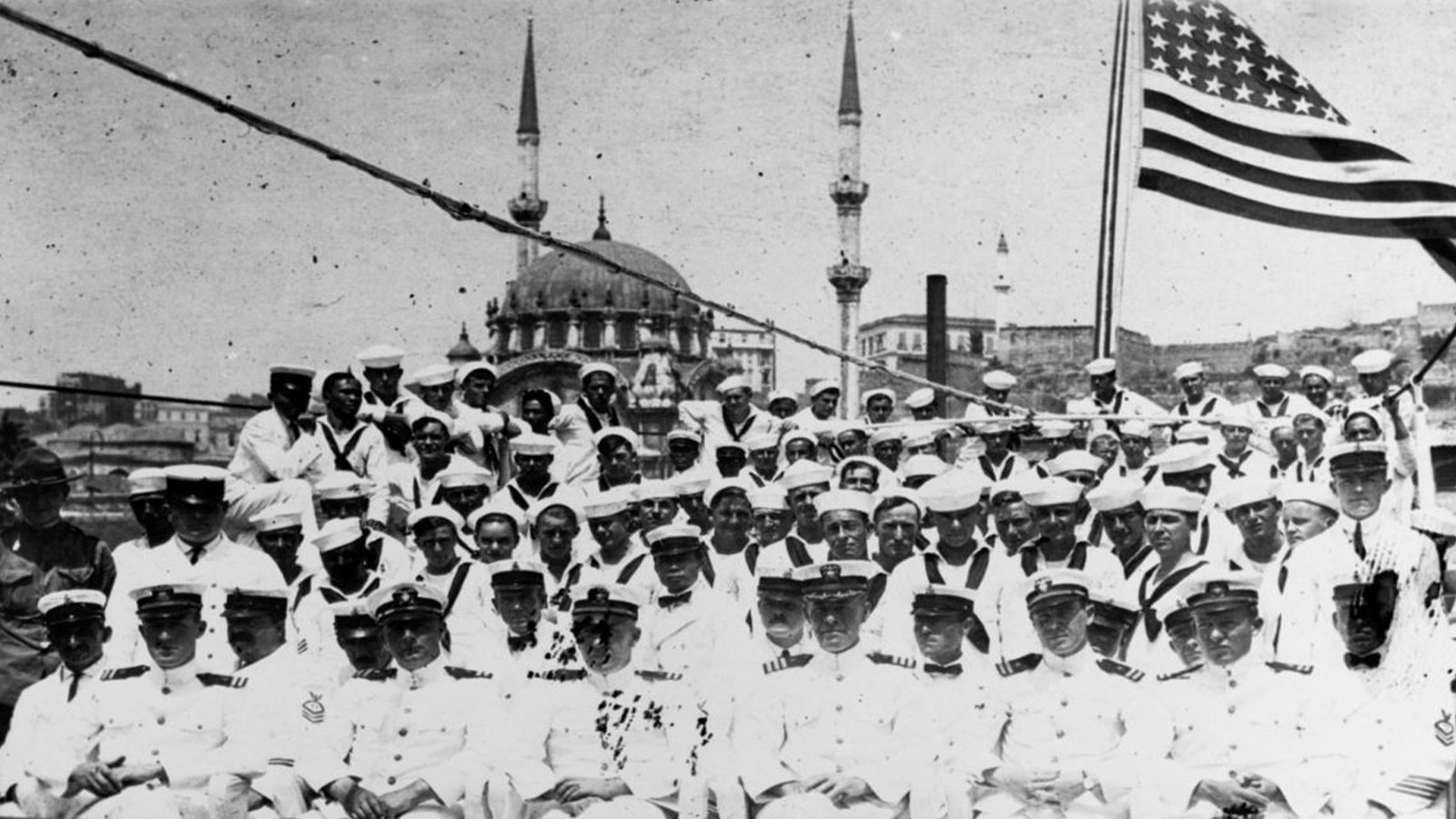 Hors des archives, les activités américaines pendant les années d'occupation