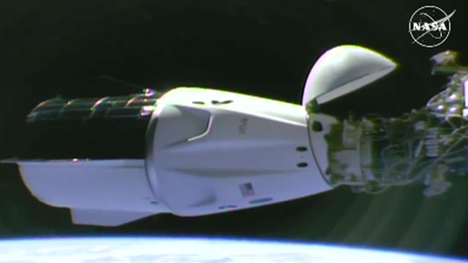 Crew-9, qui amènera les astronautes bloqués dans l'espace, amarré à la station