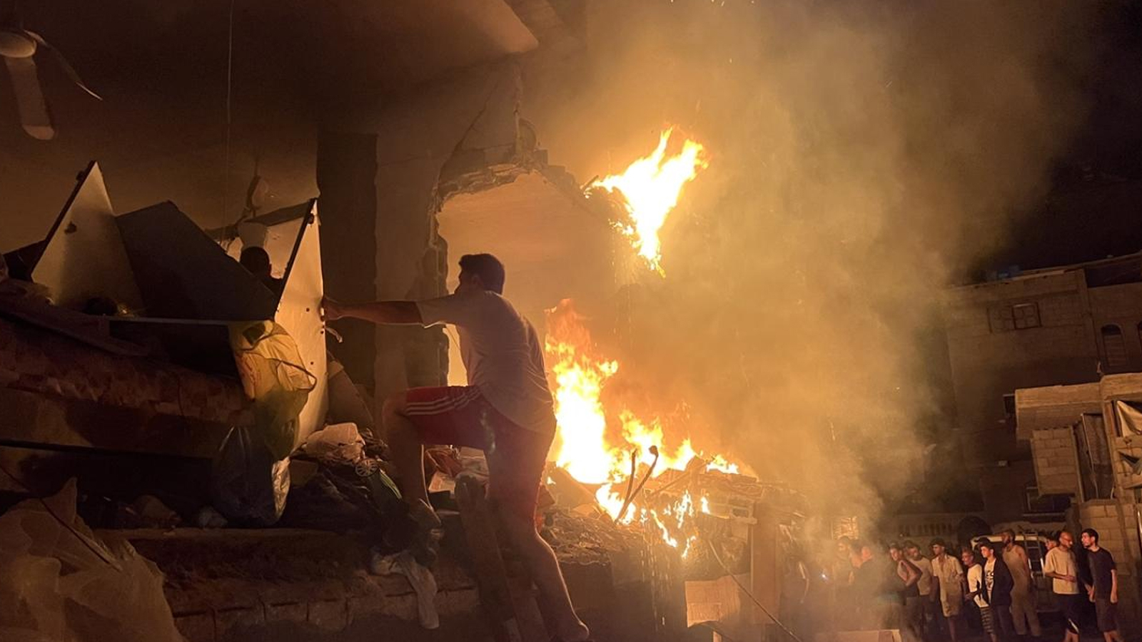 L'armée israélienne a annoncé avoir étendu ses attaques à Jibaliya