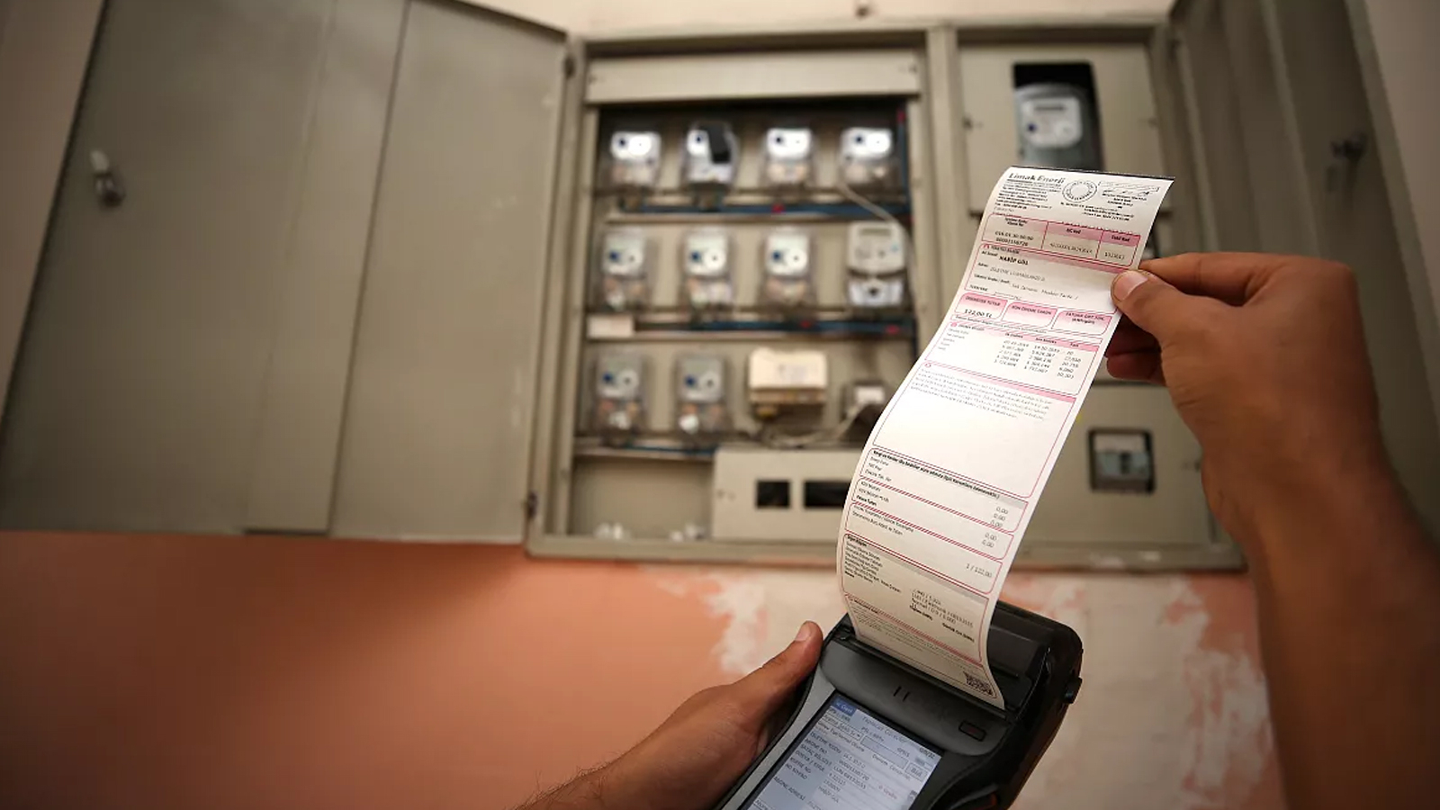 L'erreur la plus importante qui fait monter en flèche les factures d'électricité a été découverte : ne faites pas ça !