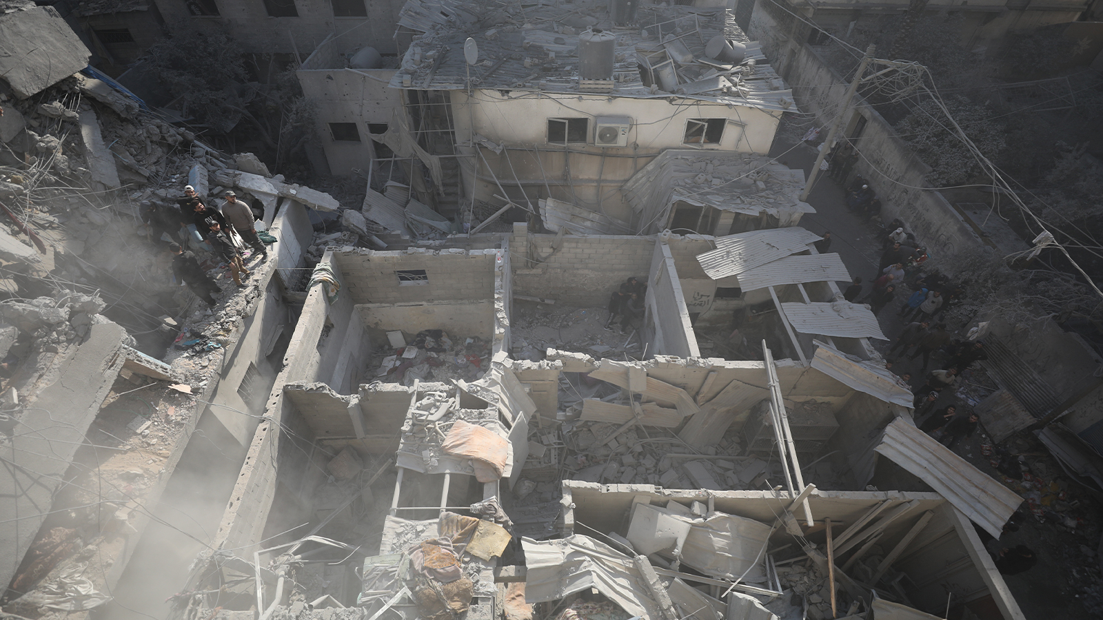 23 Palestiniens sont morts dans les attaques israéliennes sur Gaza toute la nuit