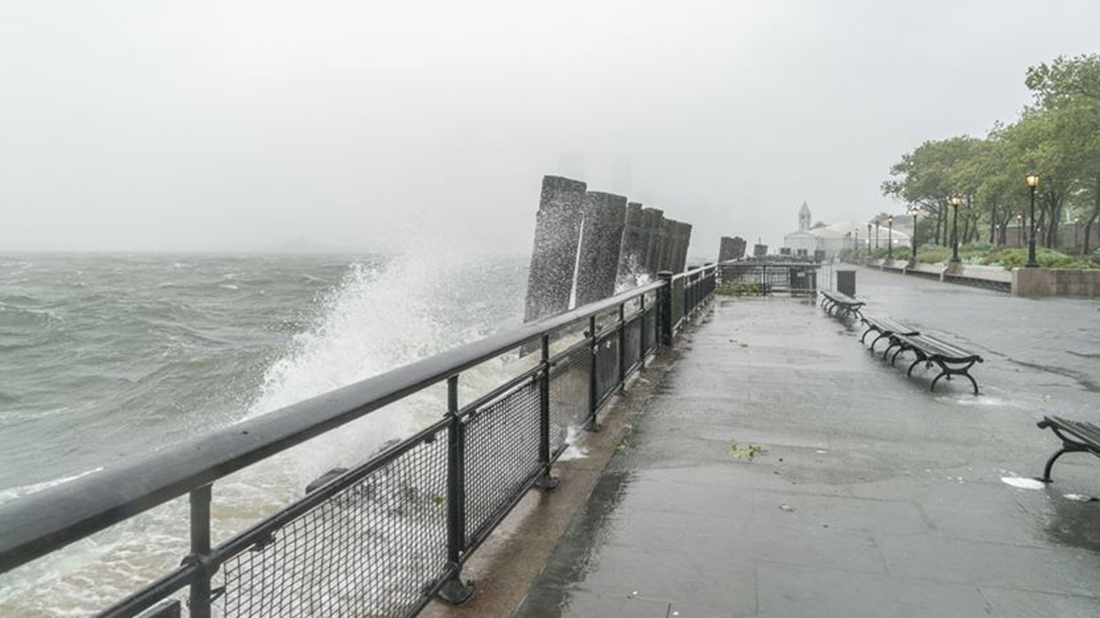 Cuba, touchée par la Galère Rafel, est plongée dans le noir : 10 millions de personnes se retrouvent sans électricité