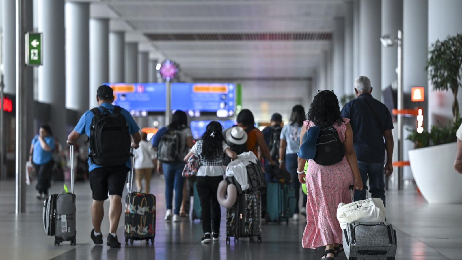 Le nombre de passagers transportés dans les aéroports au cours des 10 derniers mois a dépassé 198 millions