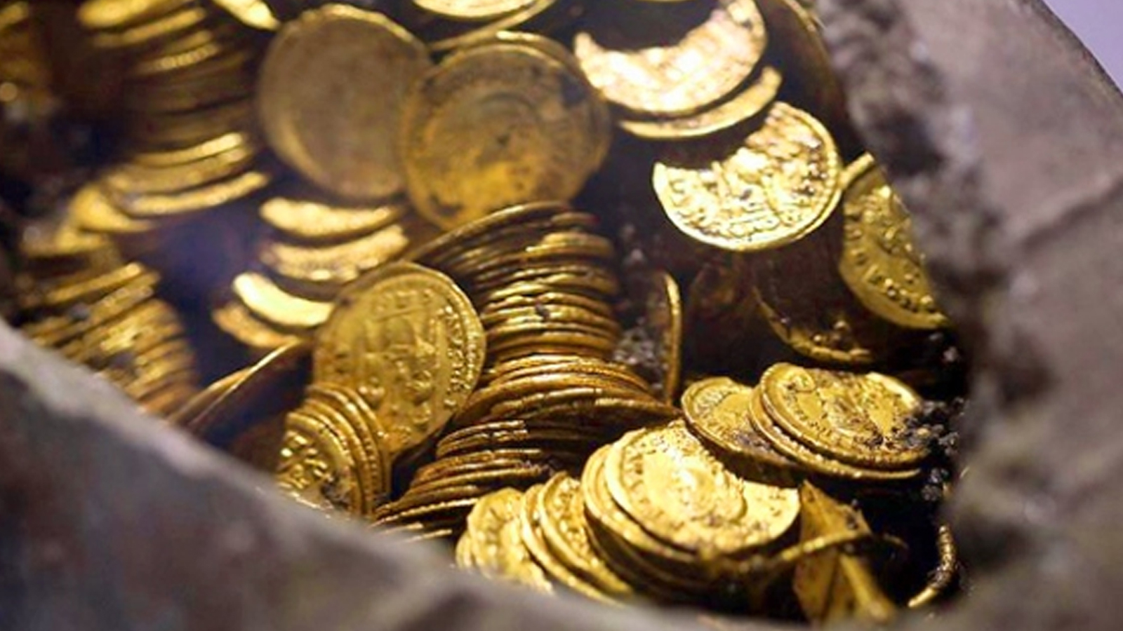 Le plombier a trouvé une fortune lors de la rénovation : Sa valeur est d'environ 84 millions de TL !