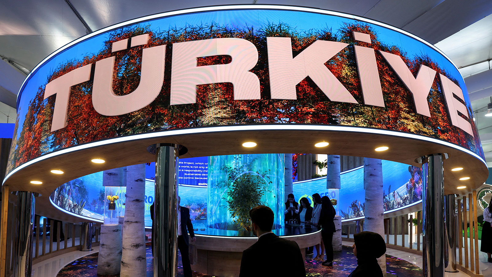 Le stand COP29 Türkiye à Bakou est ouvert ! Ministre Kurum : Nous sommes ici avec un personnel très solide