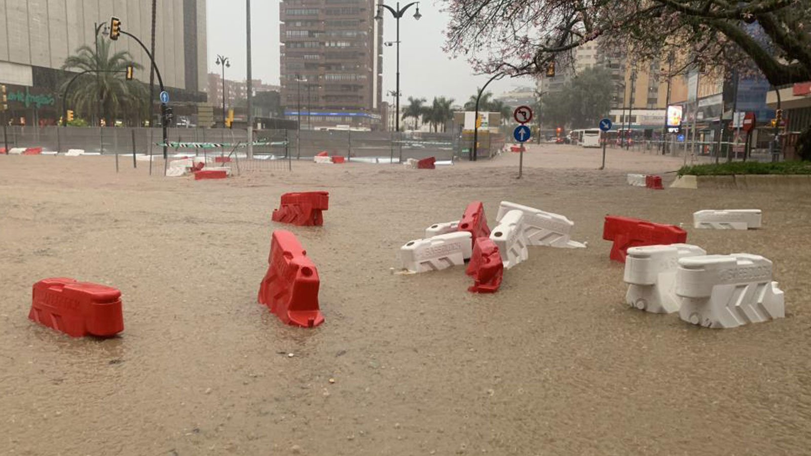 Les inondations catastrophiques ont de nouveau touché l'Espagne ! 3 mille personnes ont été évacuées