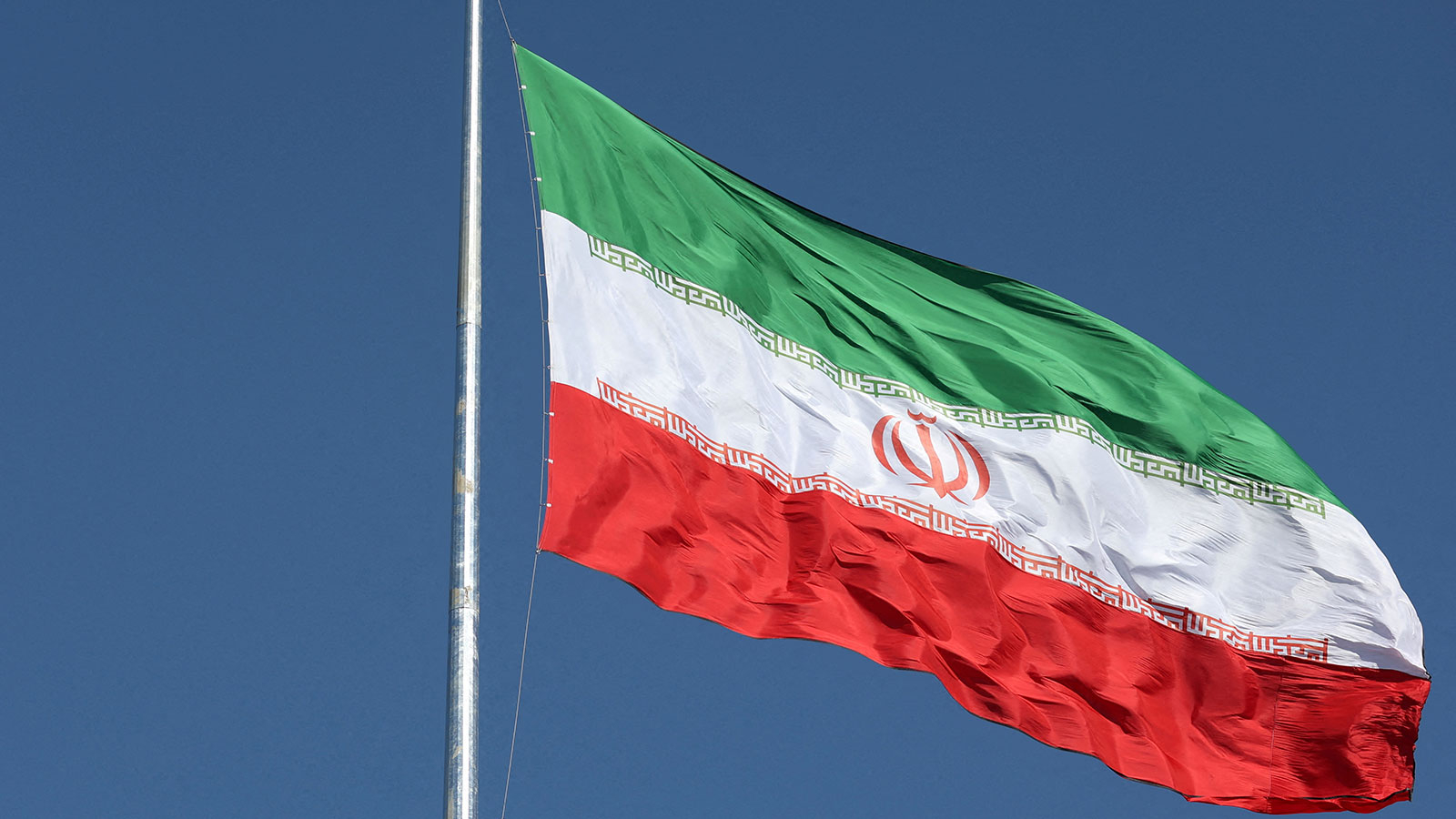 Une étudiante qui s'est déshabillée pour protester a été arrêtée en Iran