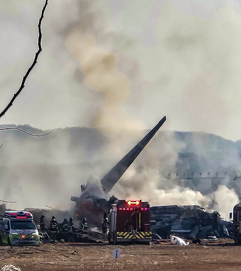 Un avion de ligne s'est écrasé en Corée du Sud : 179 morts, 2 sauvetages miraculeux ! Voici ses premiers mots... - Photo : 6