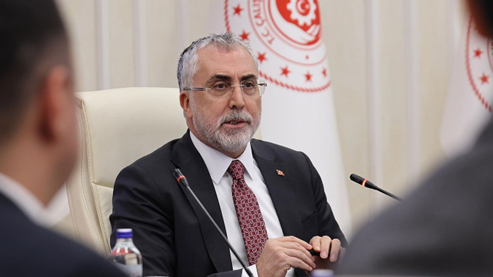 Déclaration du ministre Işıkhan concernant les municipalités CHP ayant des dettes SSI