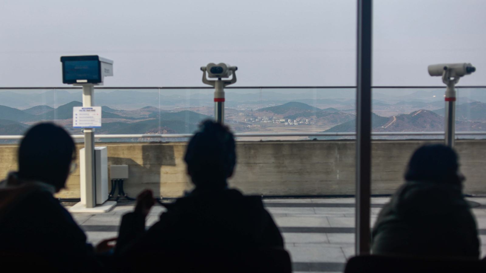 Elle a été ouverte à la frontière ; Ceux qui veulent regarder le pays le plus fermé du monde en buvant un café y vont !