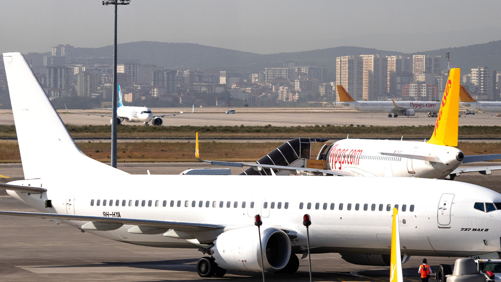 Que se passe-t-il à Sabiha Gökçen? Alarme de signal mystérieuse dans l'air - Image: 2