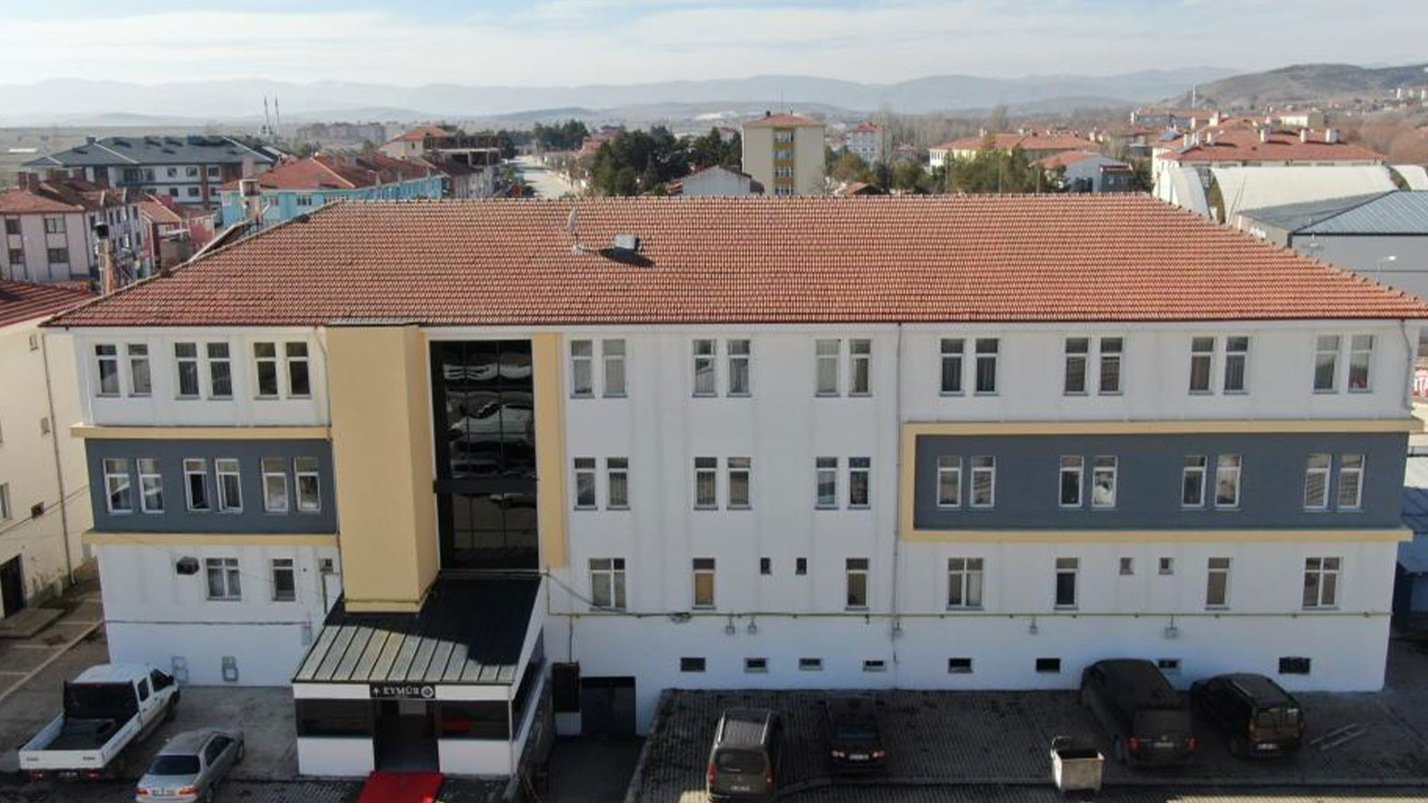 Hébergement gratuit pour les personnes âgées et défavorisées! Le projet a été mis en œuvre