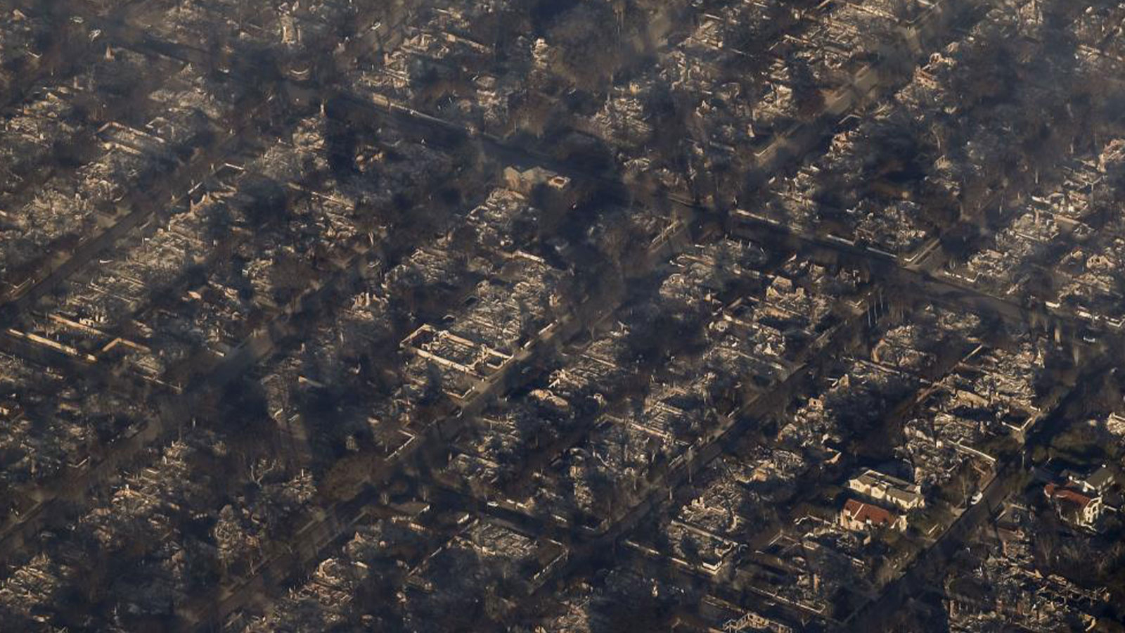 L'incendie de Los Angeles continue : avertissement d'évacuation à 166 000 personnes