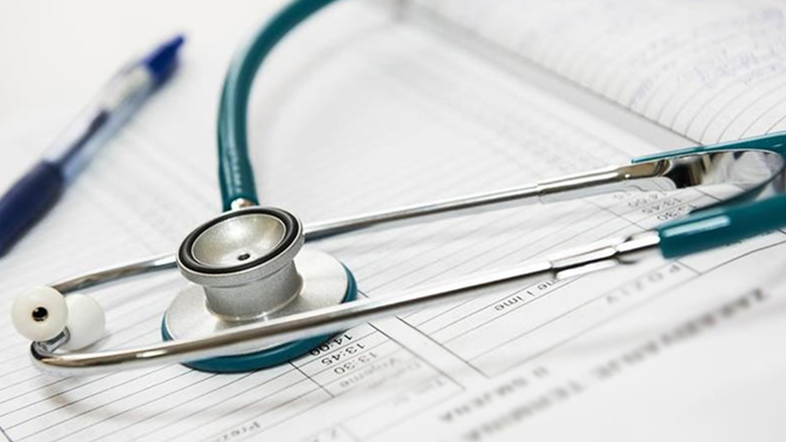 Scandale révélé ! Ils n'ont transféré que les jeunes et beaux patients à l'hôpital.