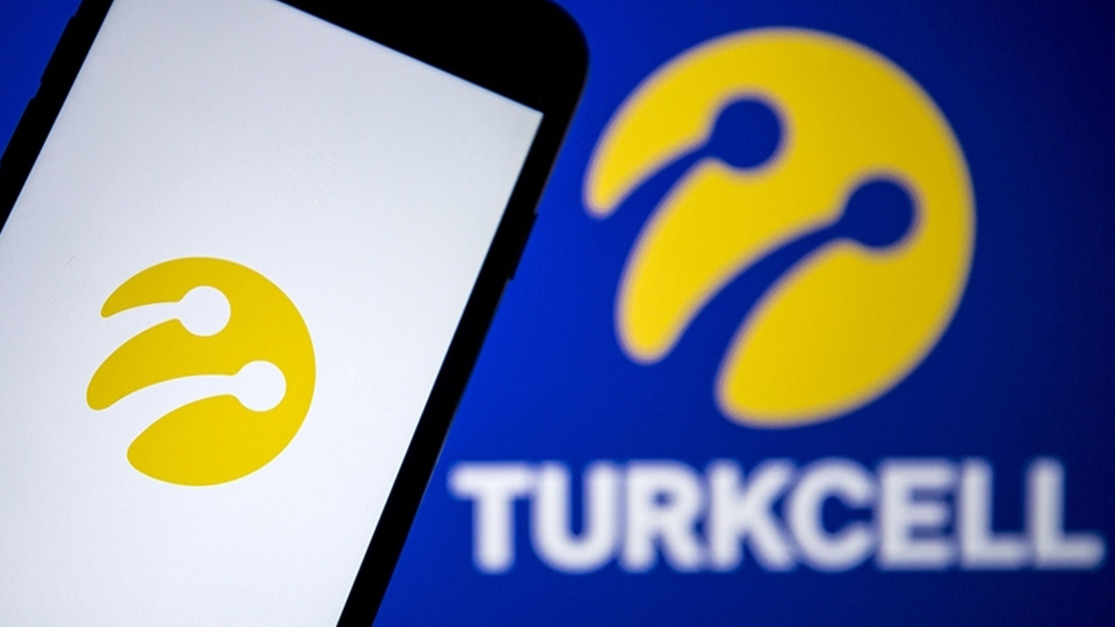 Turkcell se développe à l'étranger pour emprunter
