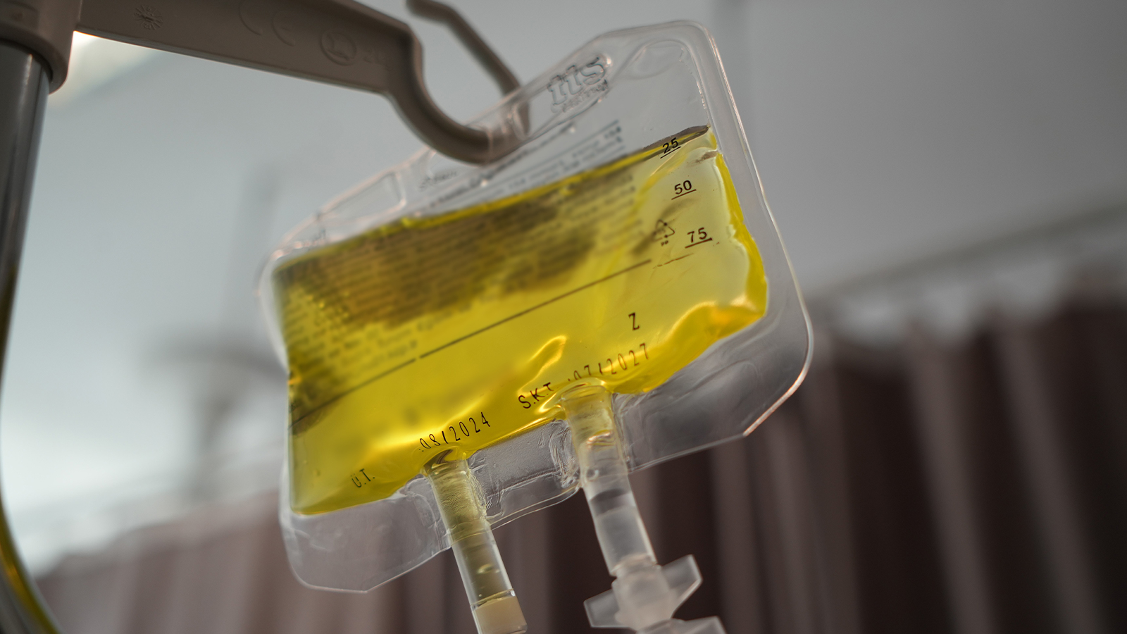 Éloignez-vous de ces annonces! Sous les escaliers "mort jaune"