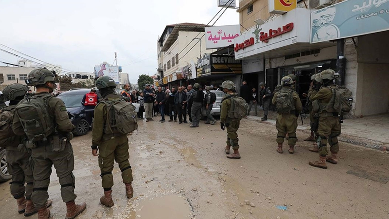 En Israël, l'armée "ne laisse pas les résidents retourner dans les camps de réfugiés en Cisjordanie"