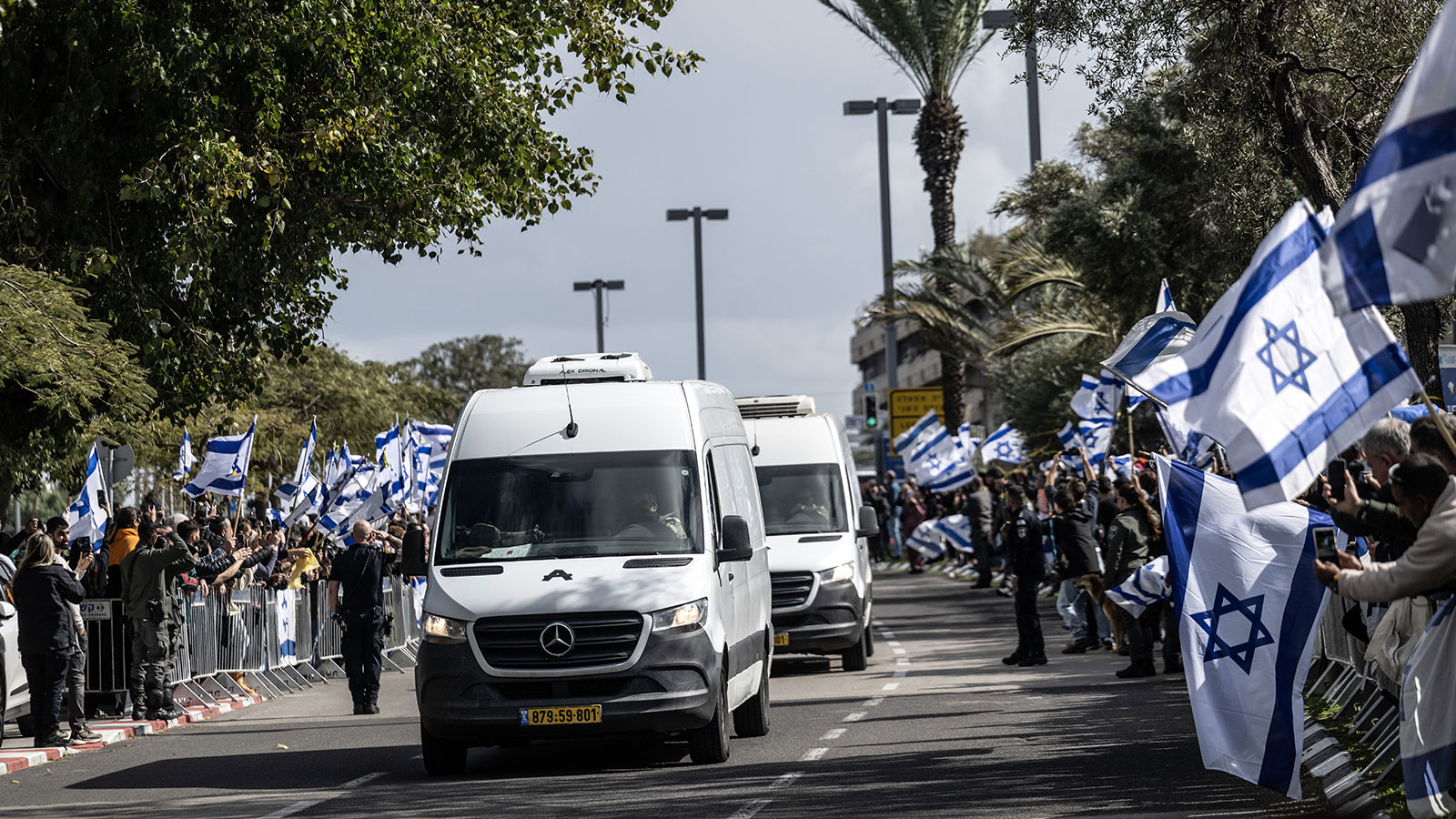 Israël a affirmé que l'une des 4 funérailles du Hamas livrée n'appartenait pas aux israéliens et aux israéliens.