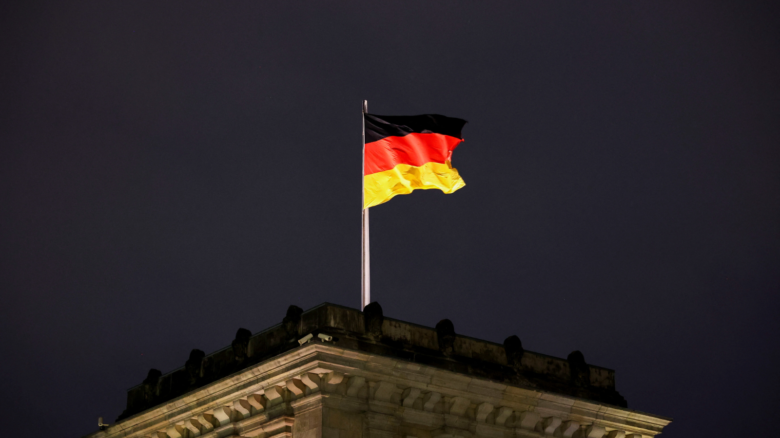 L'avion transportant 155 Afghan, que le Pakistan a expulsé, a atterri à Berlin