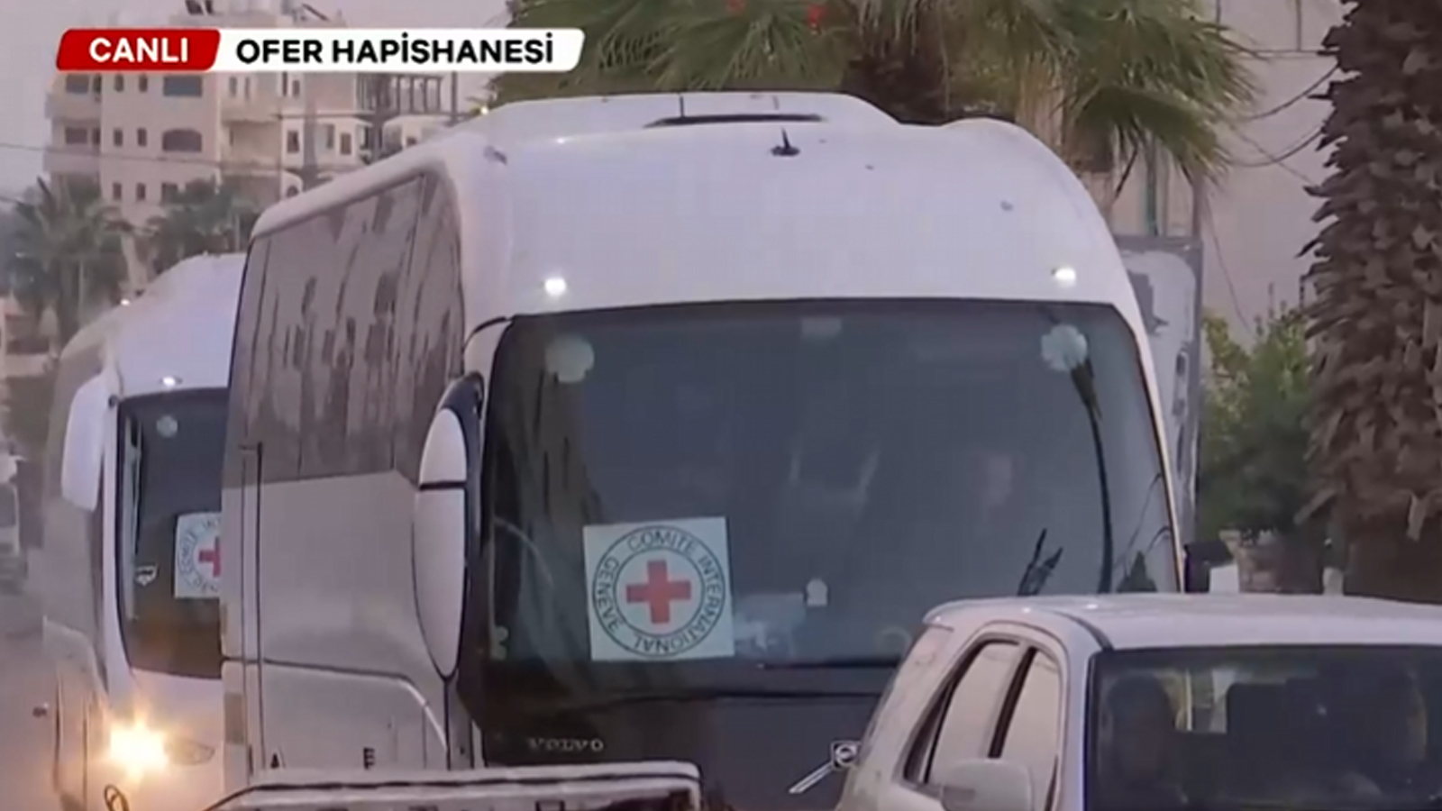 Le troisième échange d'otages entre le Hamas et Israël a été achevé! 110 prisonniers palestiniens ont été libérés