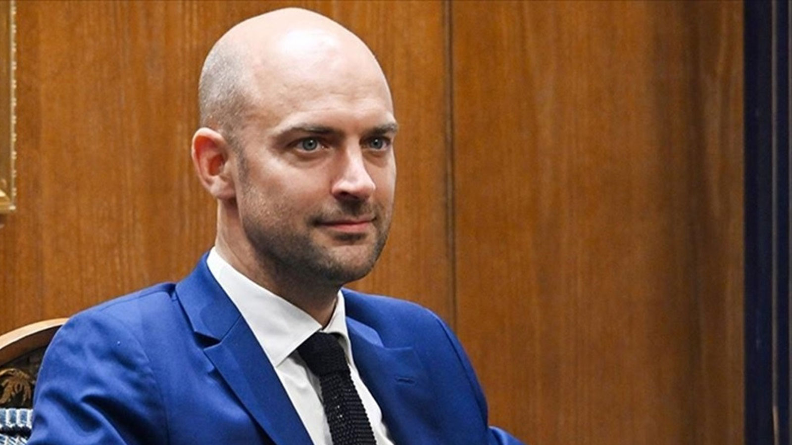 Réaction au vice-président américain du ministre français des Affaires étrangères Barrot: personne ne peut imposer notre propre modèle