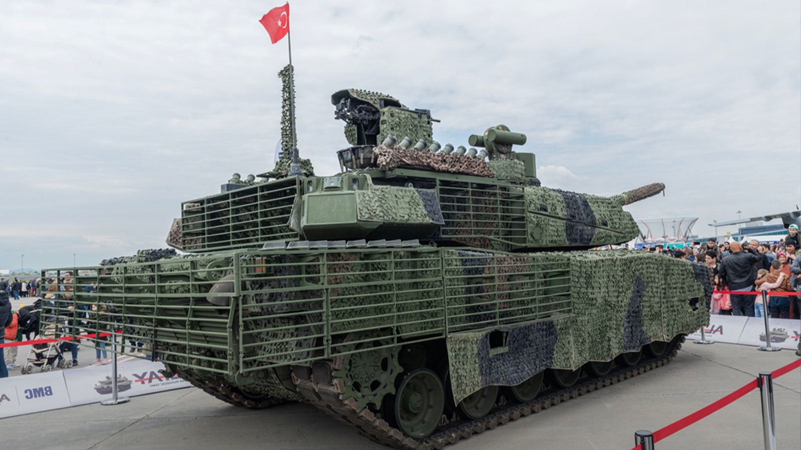 Les éloges du char altai aux États-Unis sont dans l'accélération de la puissance mondiale de Turcs