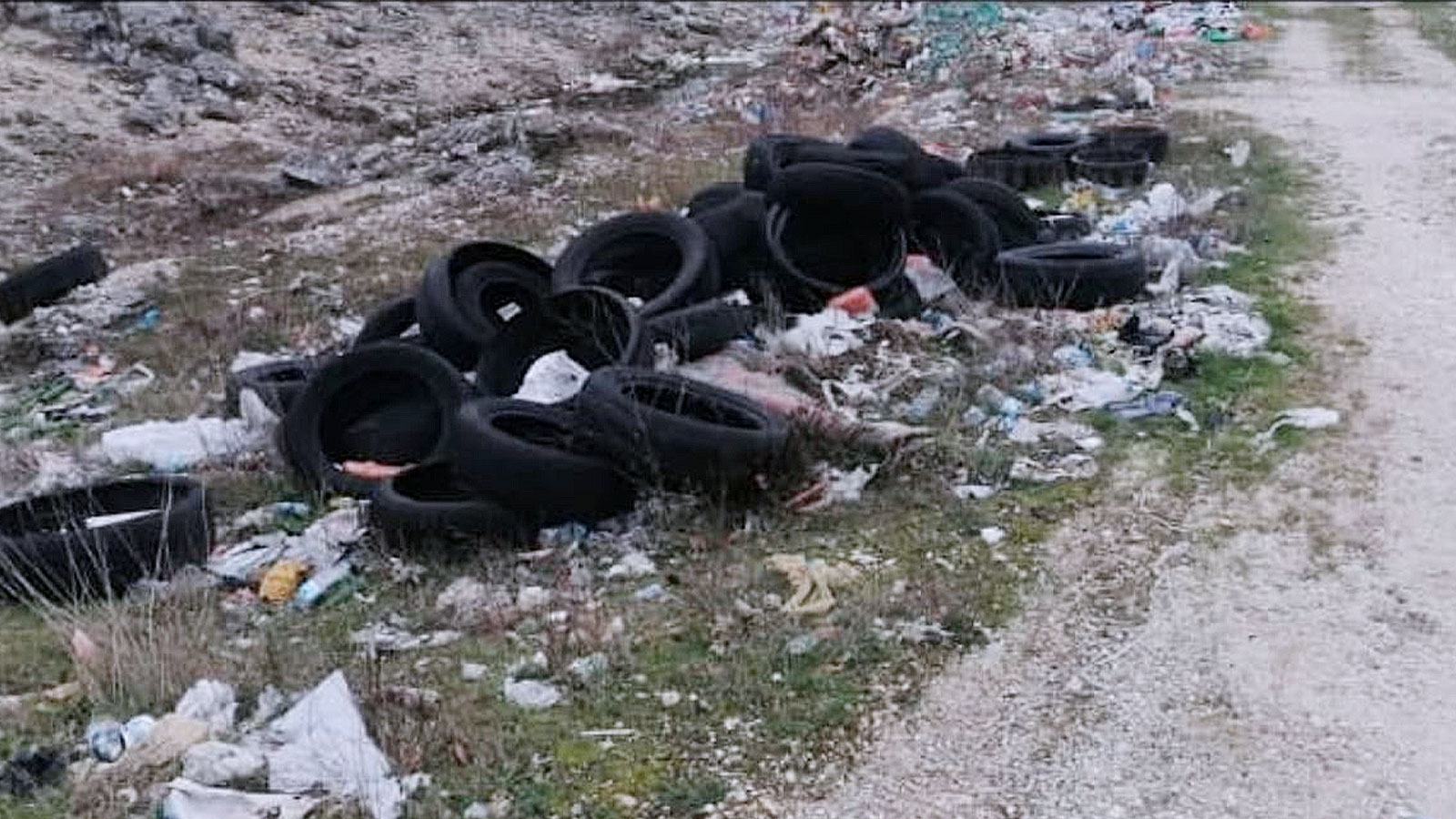 Le poison coule au lieu de l'eau, est-ce que la pollution et l'odeur du sort de çorlu?