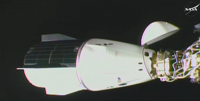 Mission de récupération de l'histoire: SpaceX Rocket a approché ISS! - Image: 2