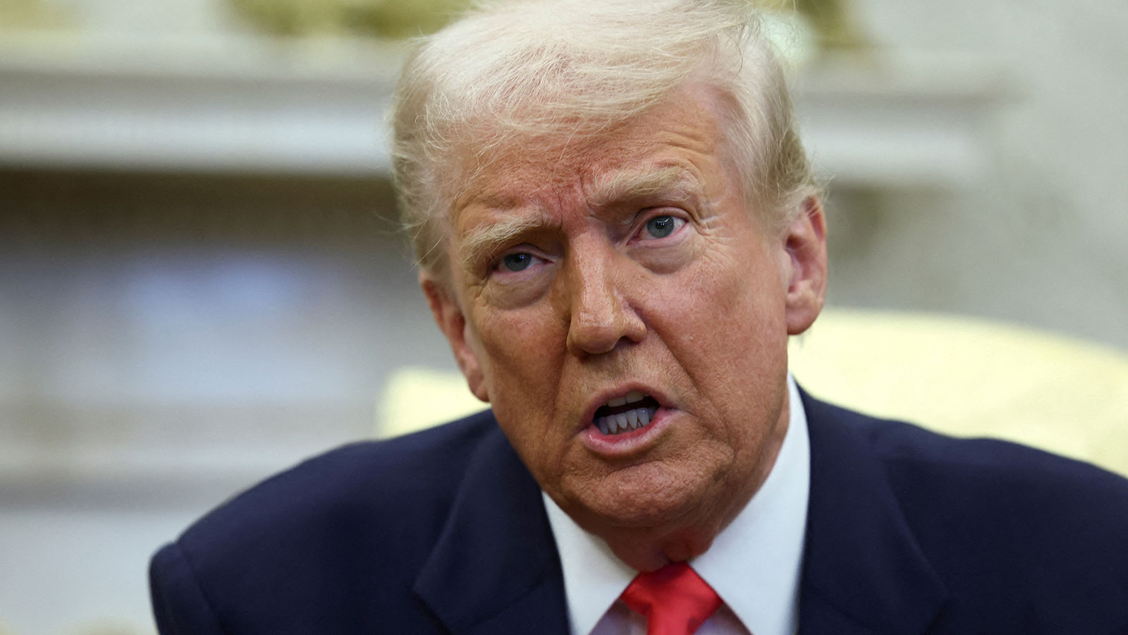 Nouveau rideau dans la guerre commerciale: 200% de menace fiscale de Trump à l'UE